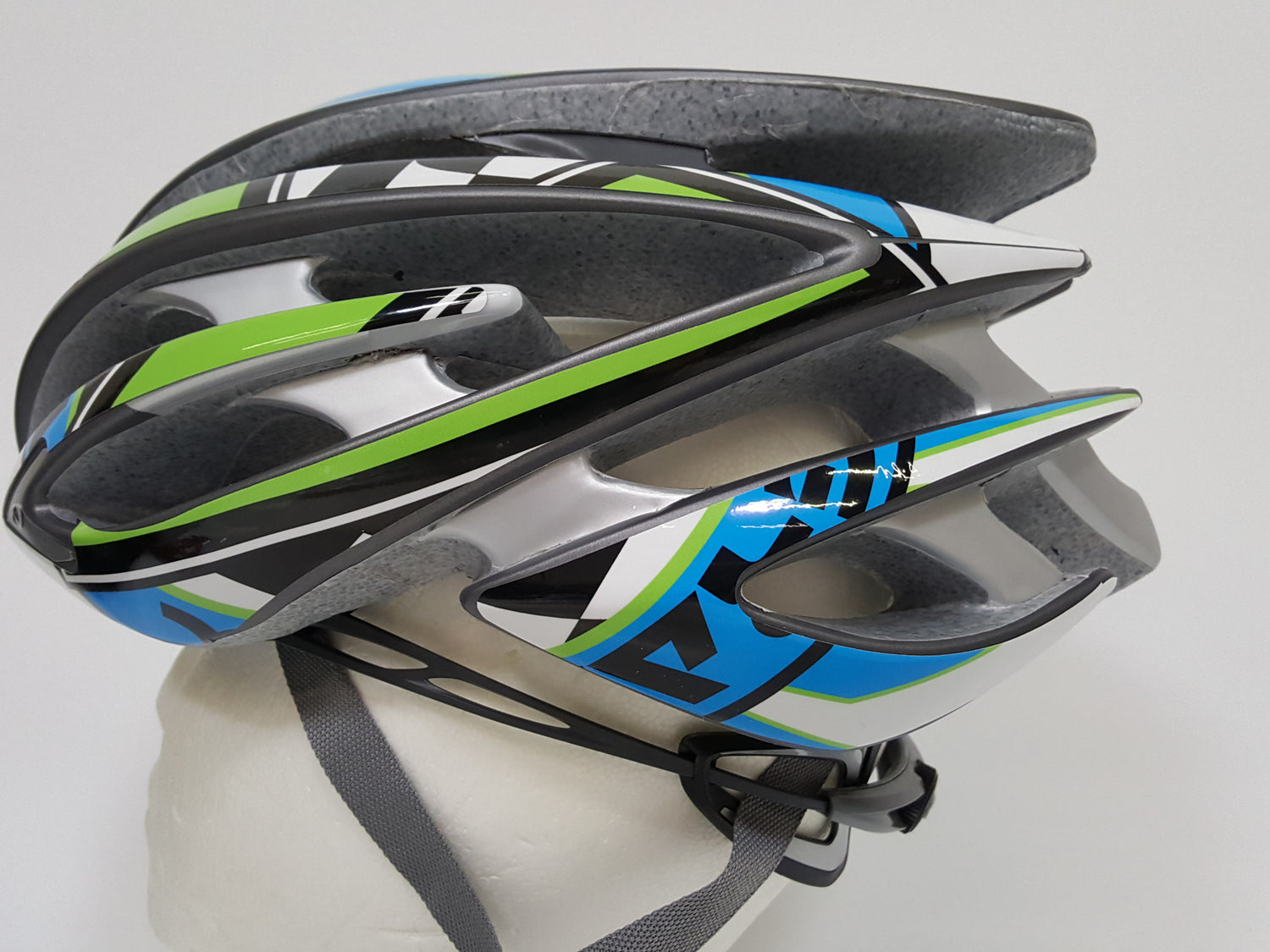 Giro aeon sale outlet